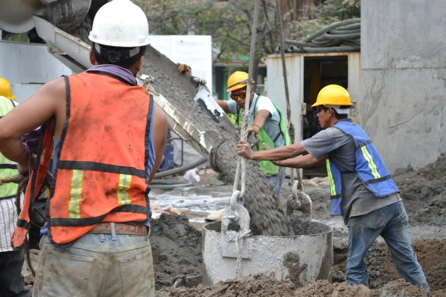 What To Expect During A Professional Concrete Pouring Service in Midway GA